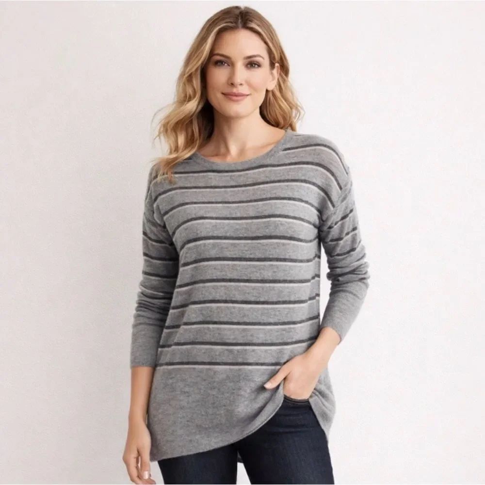 Vince Gray Striped Wool Cashmere Blend Lightweight Sweater XS Quiet Luxury
